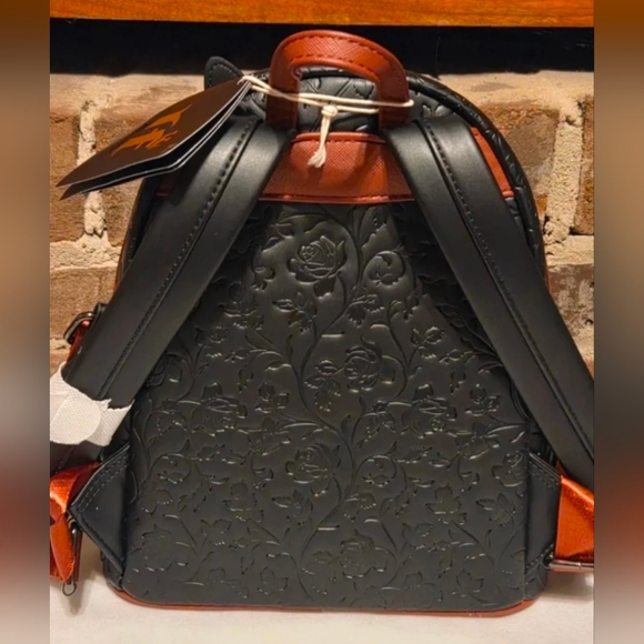 Loungefly Black and Red Skull Backpack - Picture 3 of 5